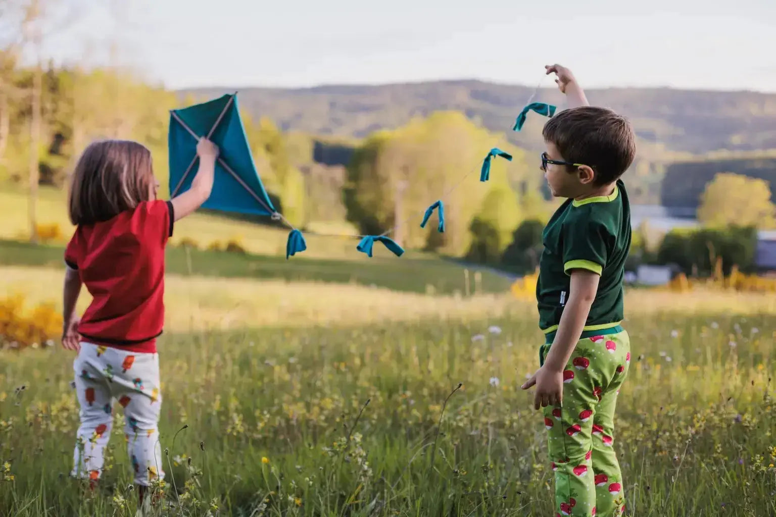 Vêtements évolutifs  pantalon évolutif fait en auvergne en tissus biologiques