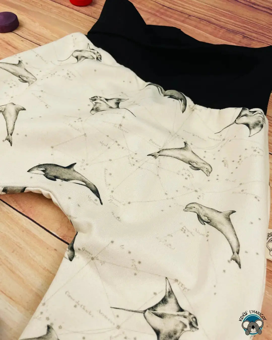 Pantalon évolutif carte du ciel animaux marin 3/12 mois illustrée par ColineColline - Koko l’haricot